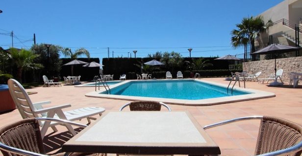 Hotel Abril
