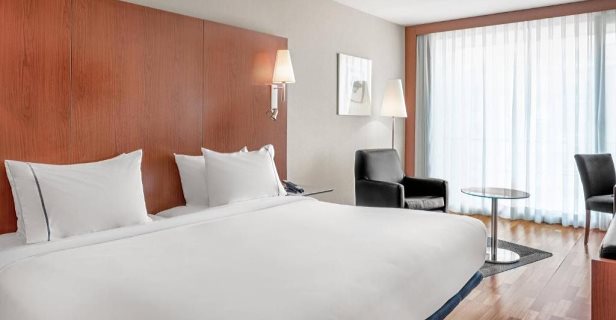 Hotel Ac La Rioja By Marriott