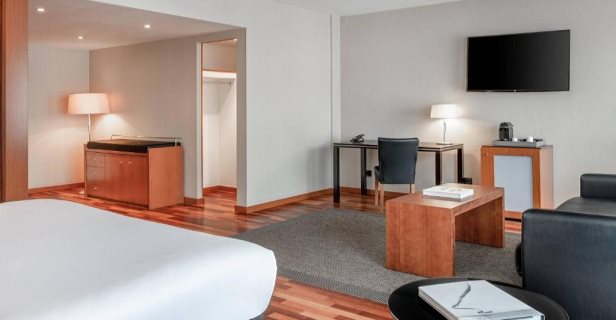 Hotel Ac La Rioja By Marriott