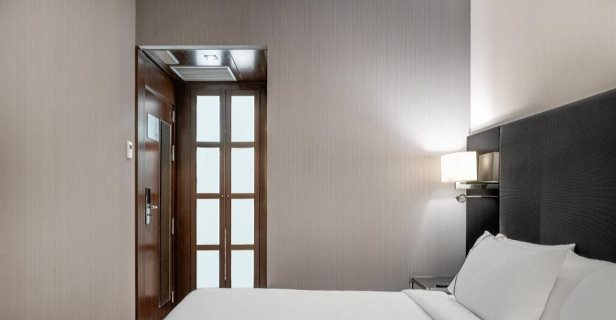 Hotel Ac Palacio Universal