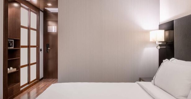 Hotel Ac Palacio Universal