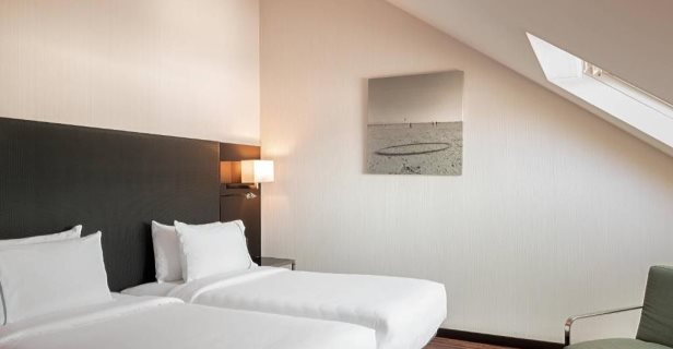 Hotel Ac Palacio Universal
