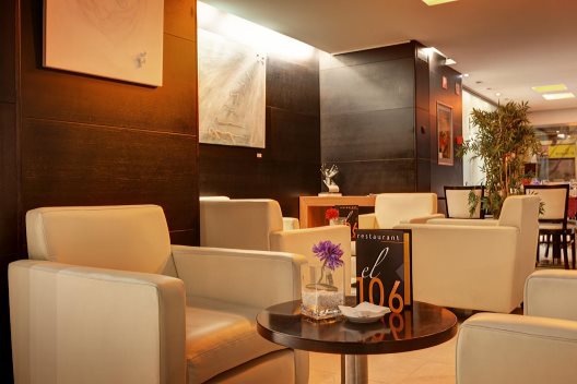 Hotel Acevi Villarroel
