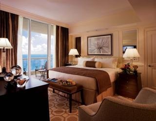 Hotel Acqualina Resort & Spa On The Beach