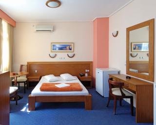 Hotel Acropole Piraeus