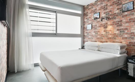 Hotel Acta Mimic
