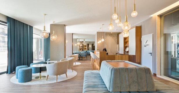 Hotel Acta The Avenue