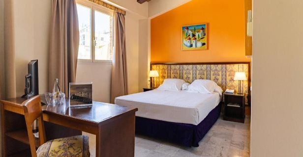 Hotel Ad Hoc Monumental