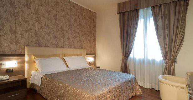 Hotel Adam
