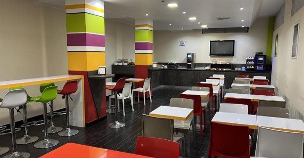 Hotel Adam