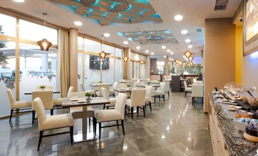 Hotel Admiral Casino & Lodge