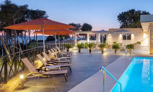Hotel Admiral Casino & Lodge