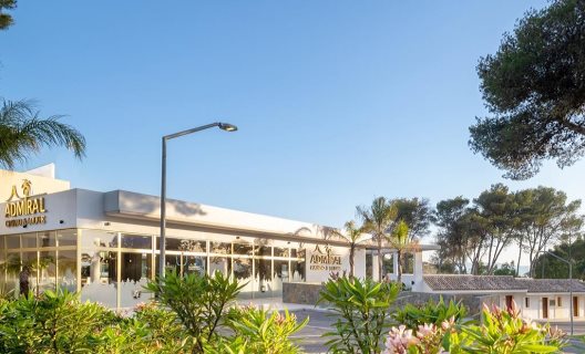 Hotel Admiral Casino & Lodge