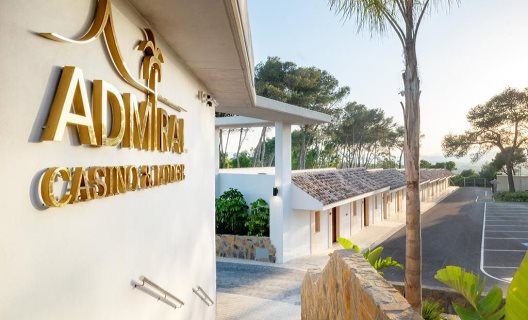 Hotel Admiral Casino & Lodge