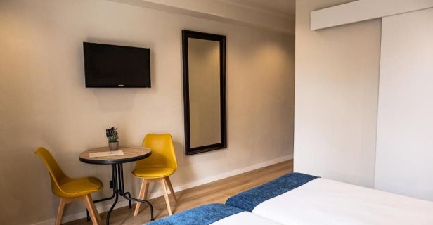 Hotel Adonis Capital