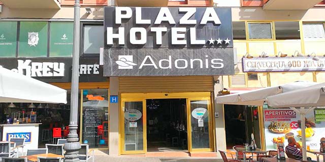 Hotel Adonis Plaza