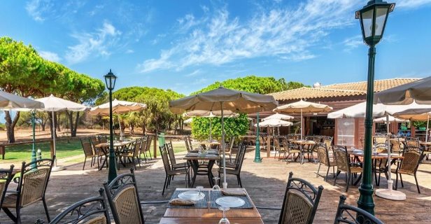 Hotel Adriana Beach Resort