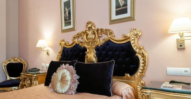 Hotel Adriano