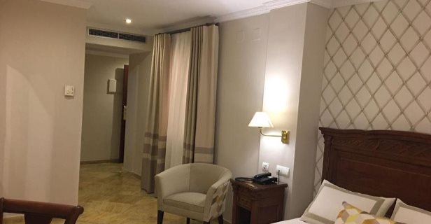 Hotel Adriano