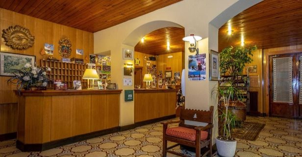 Hotel Adsera