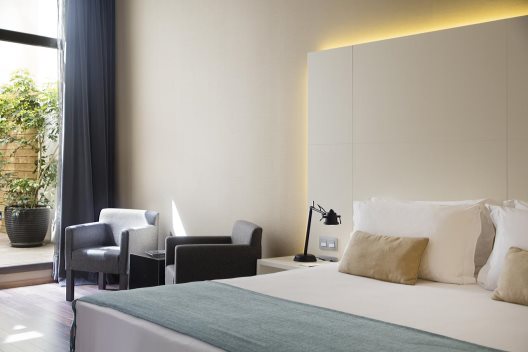 Hotel Advance