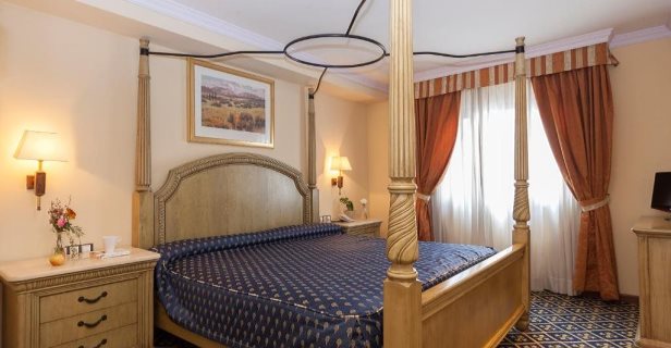 Hotel Agora Juan De Austria