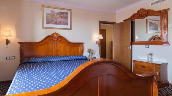 Hotel Agora Juan De Austria