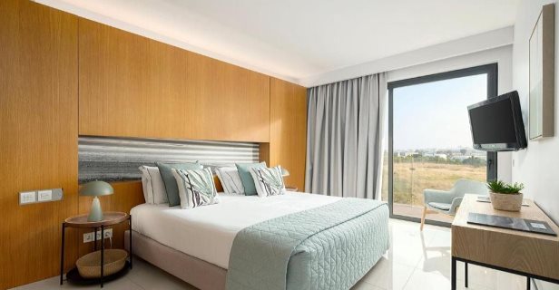 Hotel Agua Riverside