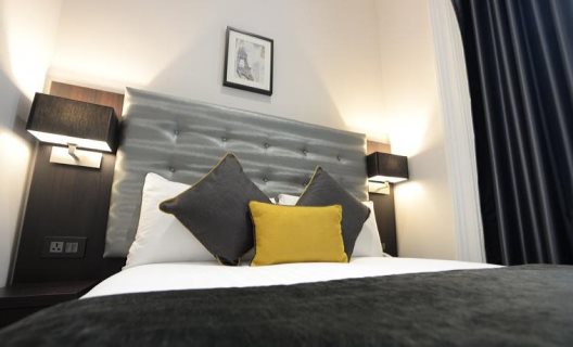 Hotel Airways Victoria London