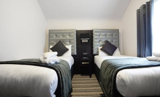 Hotel Airways Victoria London