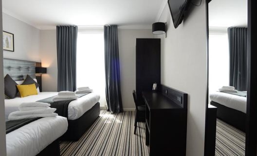 Hotel Airways Victoria London