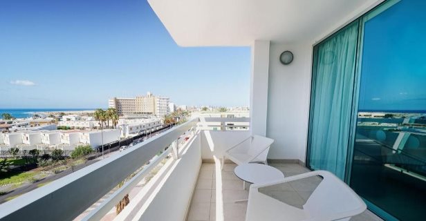 Hotel Akeah Broncemar