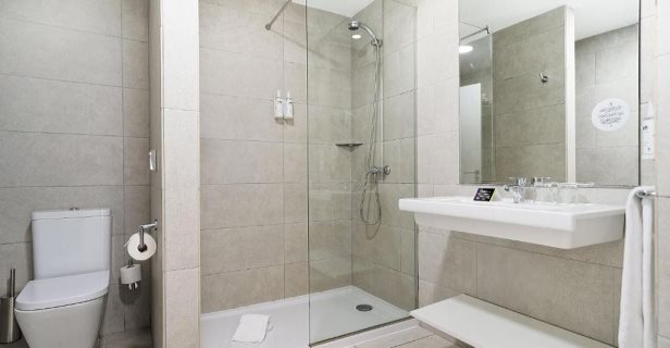 Hotel Akeah Broncemar