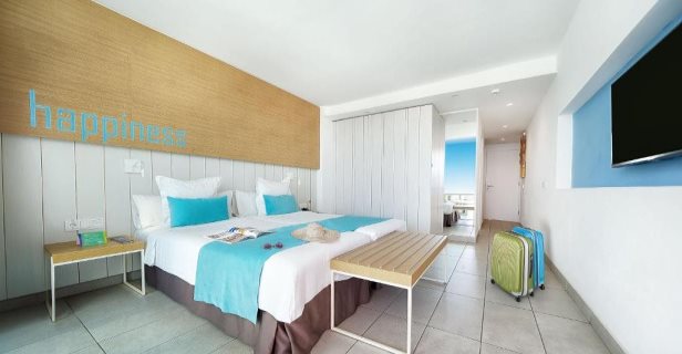Hotel Akeah Broncemar