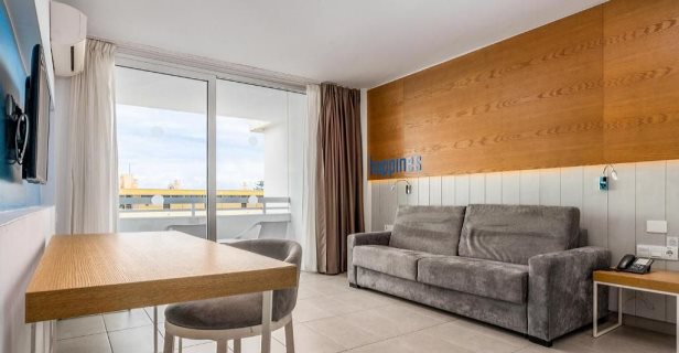 Hotel Akeah Broncemar