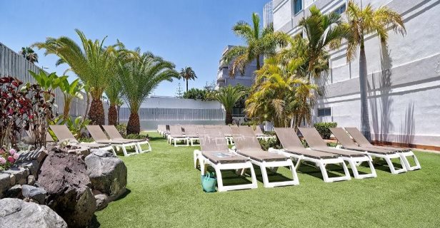 Hotel Akeah Broncemar