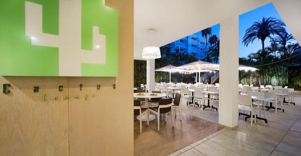 Hotel Akeah Broncemar