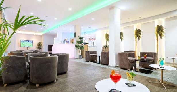 Hotel Akeah Broncemar