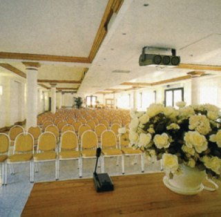 Hotel Akross
