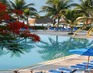 Hotel Akumal Beach Resort