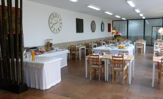 Hotel Alamal River Club