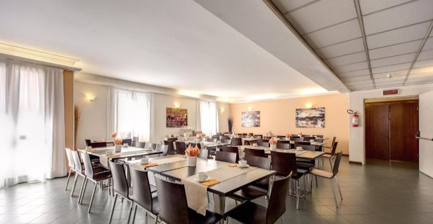Hotel Alba Torre Maura