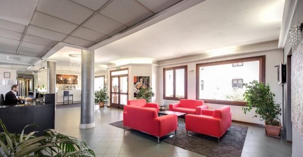 Hotel Alba Torre Maura