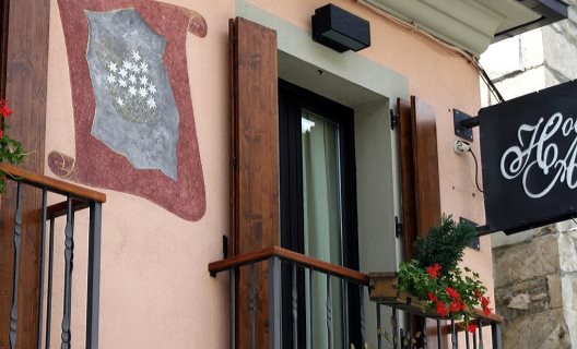 Hotel Albares