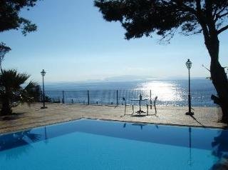 Hotel Albatroz Beach Club