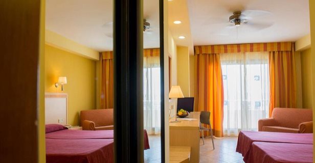 Hotel Alegría Fénix Family