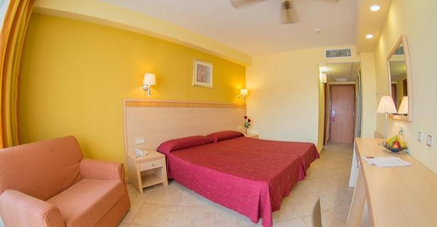 Hotel Alegría Fénix Family