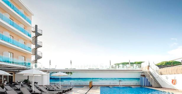 Hotel Alegría Maripins