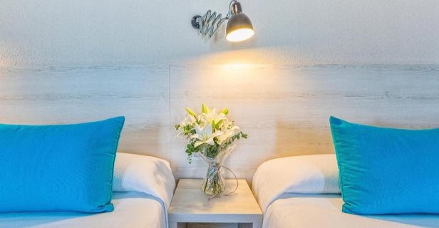 Hotel Alegría Maripins
