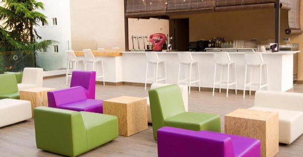 Hotel Alegría Maripins